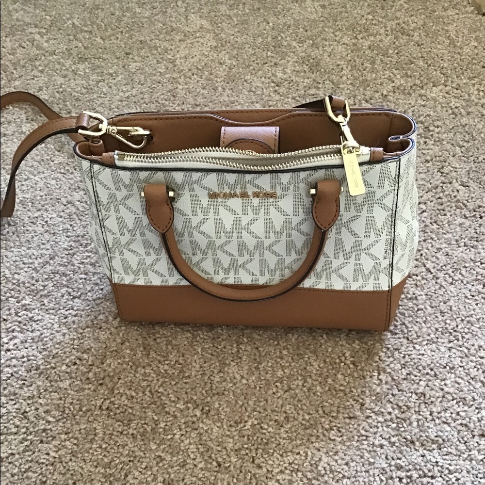 Michael Kors crossbody